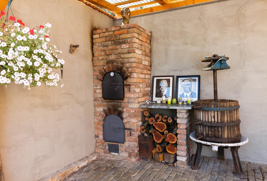 Nad Vinnym Sklipkem Znojmo Exteriör bild