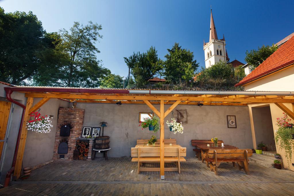 Nad Vinnym Sklipkem Znojmo Exteriör bild